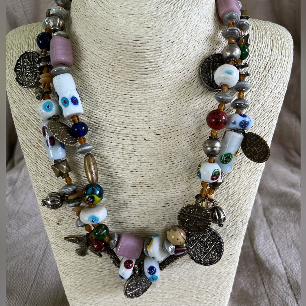 VINTAGE NECKLACE ART GLASS BEAD LAMPWORK CHA CHA CHUNKY DBL STRAND VERY UNIQUE